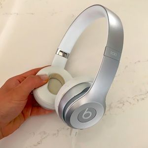 Beats headphones wireless